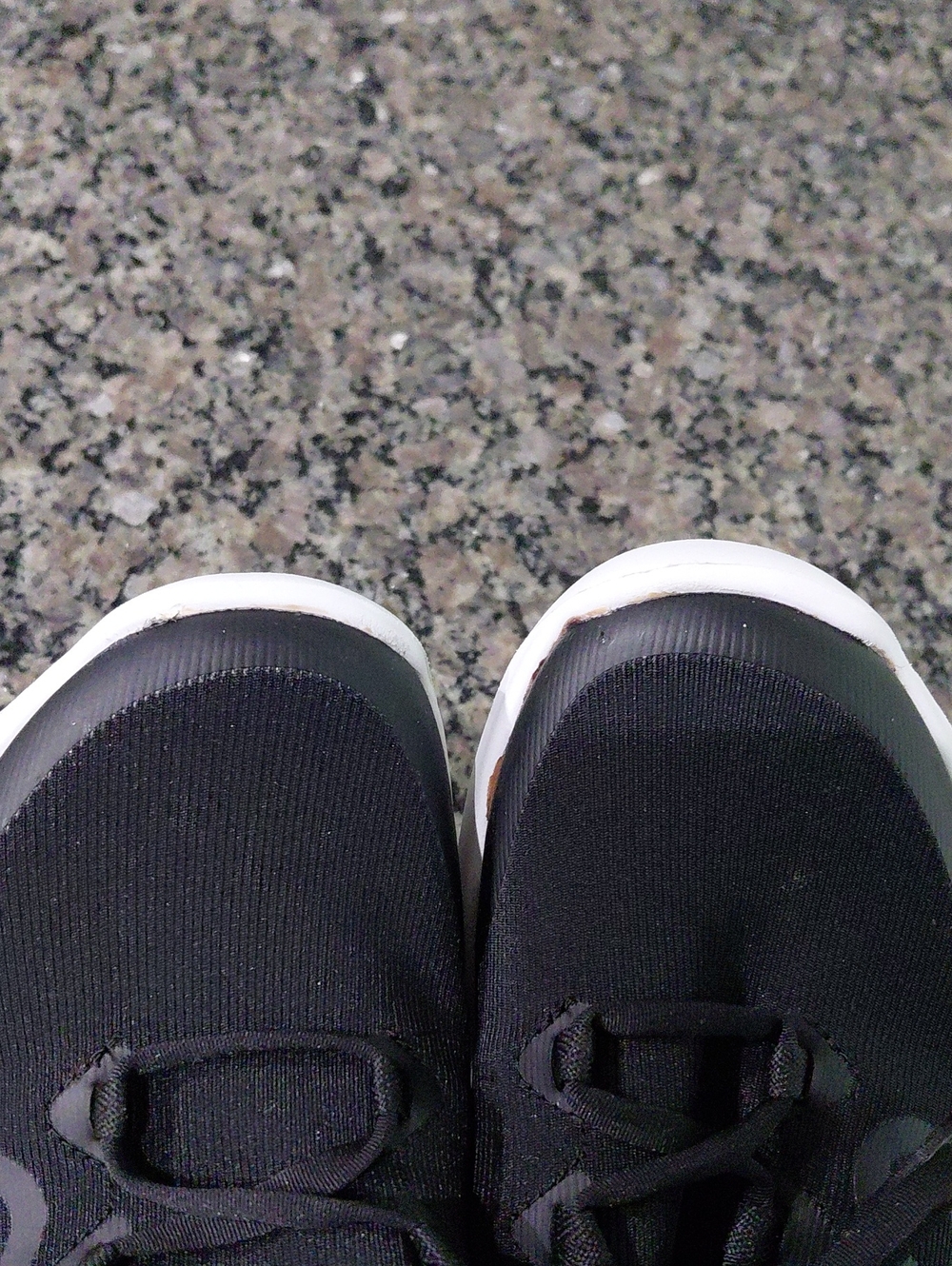 Oofos Oomg Sport LS Low Black/White Women’s Sz 7 - Picture 8 of 9